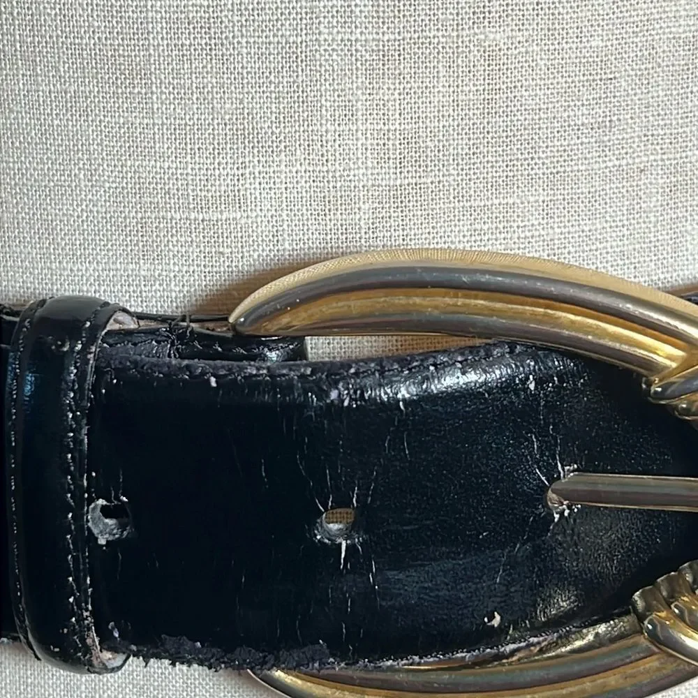 Liz Claiborne black Belt vintage  Size L gold Buckle. See pictures for some wear
